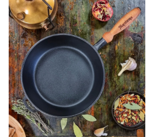 Т305 Сковорода чавунна 26*6см з дерев\'яною ручкою - фото