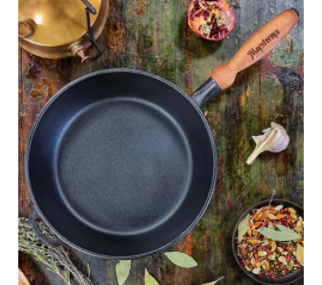 Т306 Сковорода чавунна 28*6см з дерев\'яною ручкою - фото
