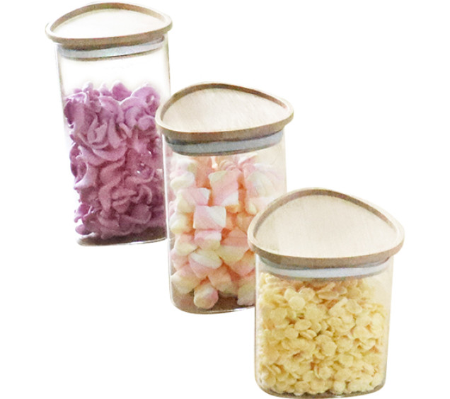 7029-06 Ємність трикутна 560мл - фото