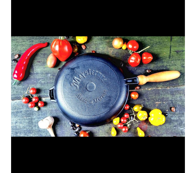 Т301 Сковорода млинцева чавунна 24*2,5см з дерев'яною ручкою - фото 1